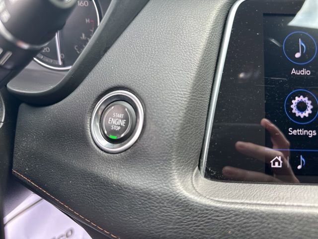 Used 2021 Cadillac XT4 Premium Luxury image 19