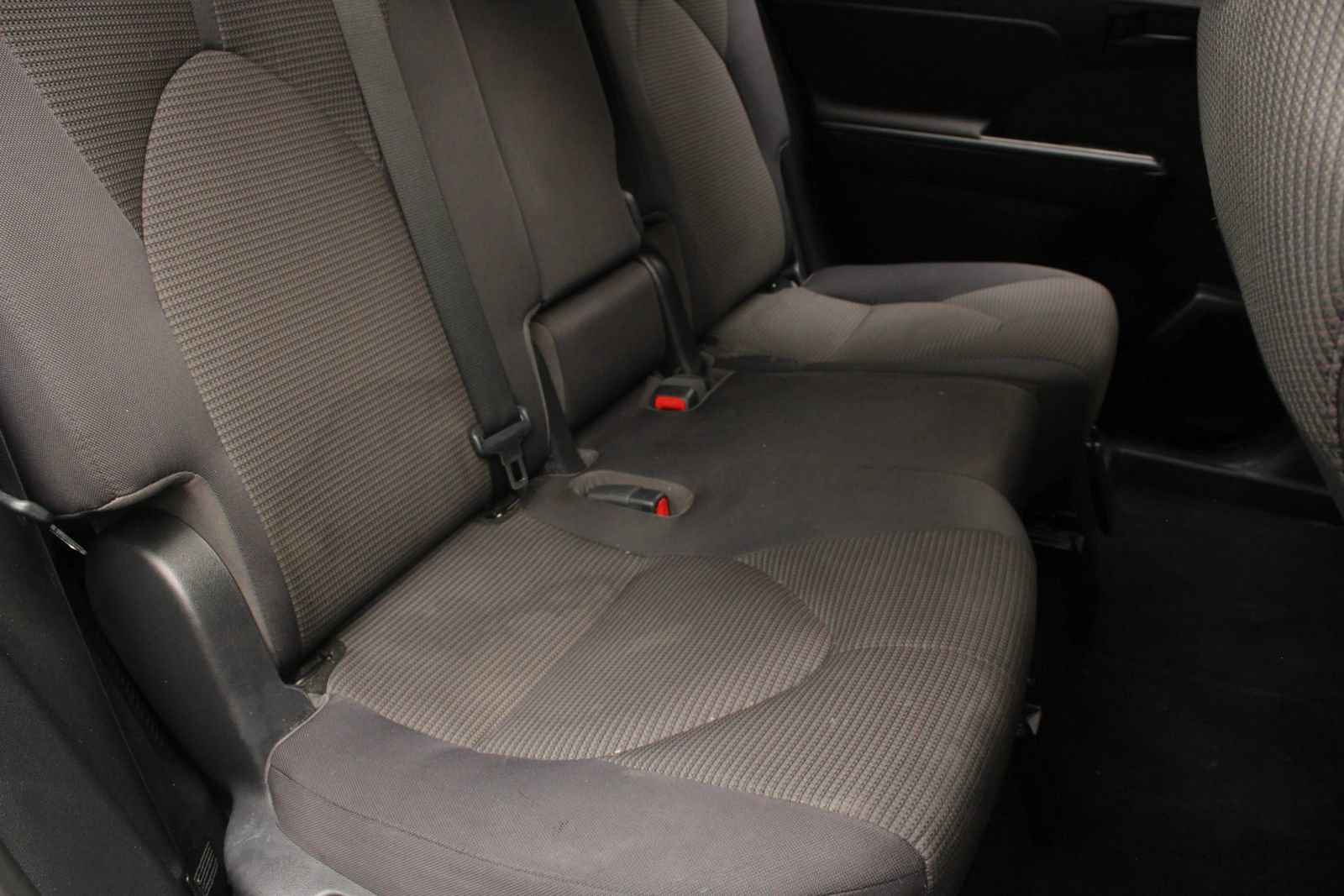 Used 2022 Toyota Highlander L AWD/4WD image 23