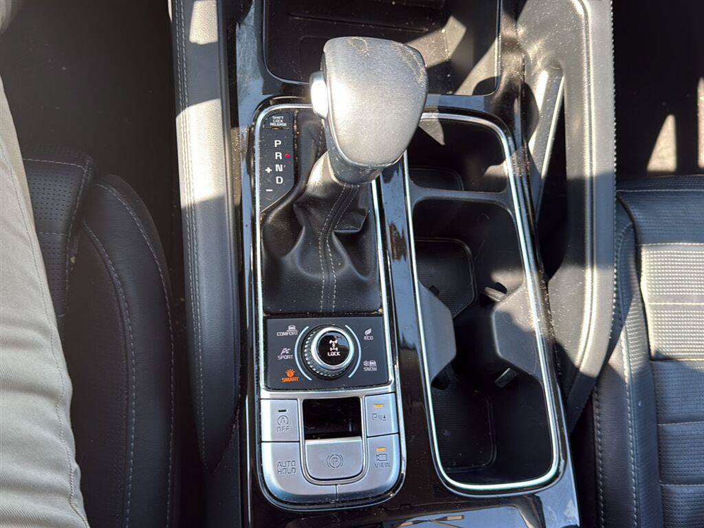Used 2020 Kia Telluride SX w/ SX Prestige Package AWD/4WD image 8