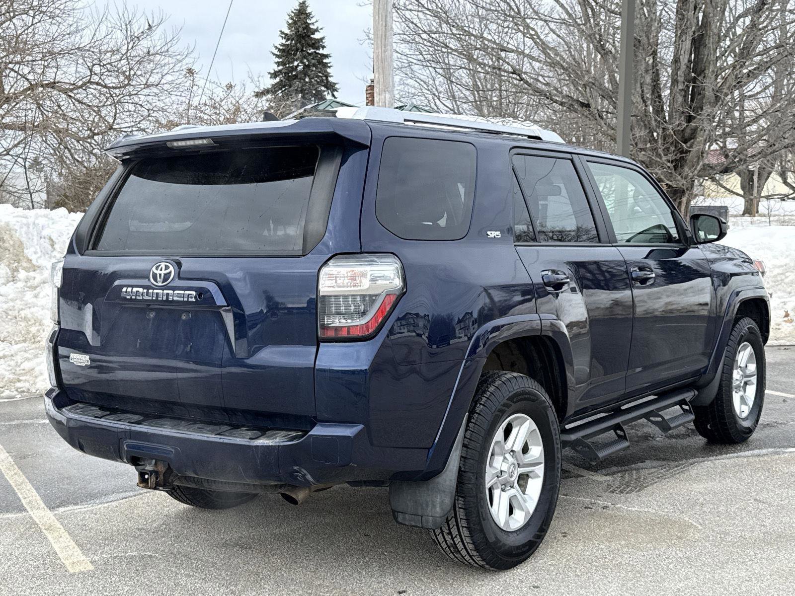 Used 2018 Toyota 4Runner SR5 image 7