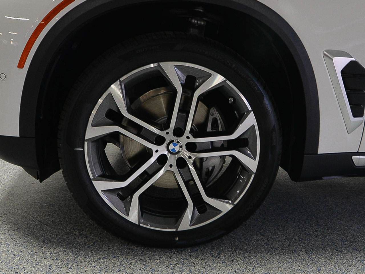 Used 2026 BMW X5 sDrive40i RWD image 5