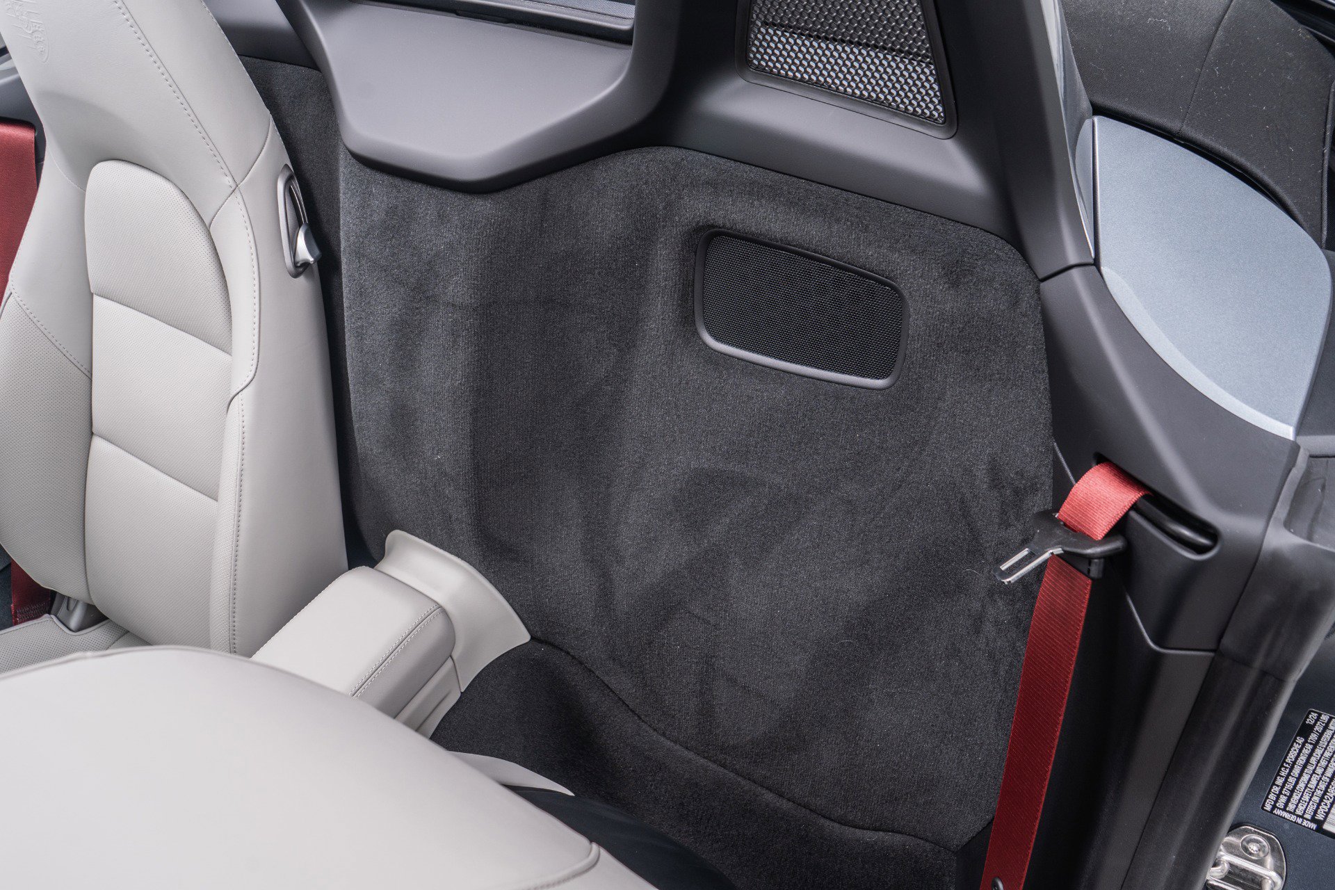 Used 2025 Porsche 718 Boxster image 16