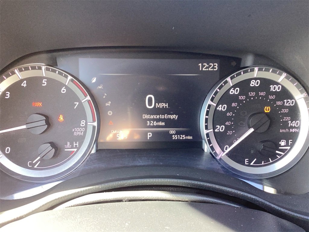 Used 2023 Toyota Highlander L image 29