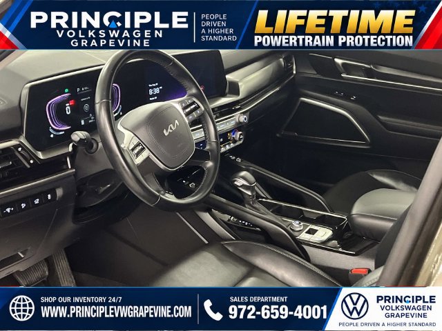 Used 2025 Kia Telluride S FWD image 11