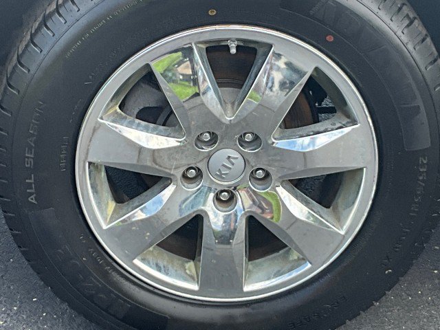Used 2013 Kia Sorento LX w/ Convenience Pkg FWD image 8