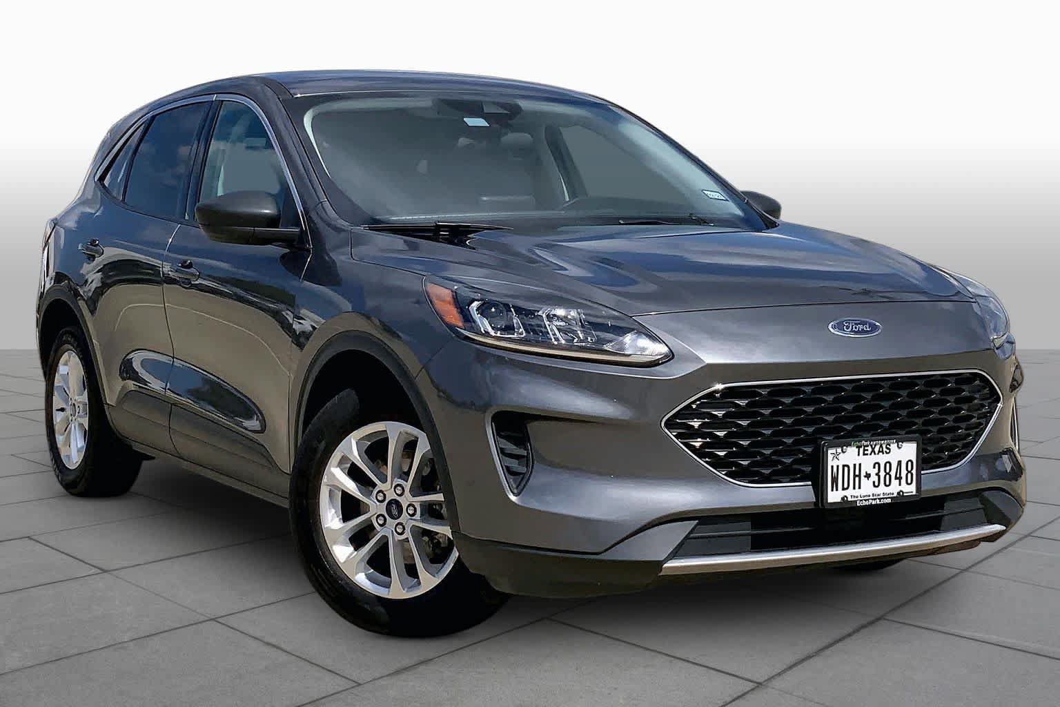 Used 2022 Ford Escape SE FWD image 2