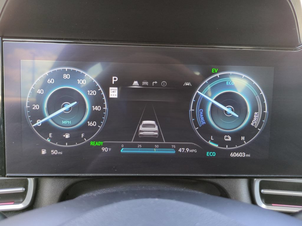 Used 2024 Hyundai Elantra Blue FWD image 20