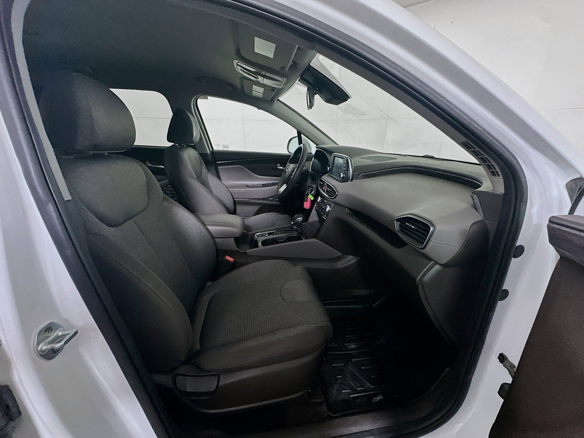 Used 2019 Hyundai Santa Fe SE FWD image 29