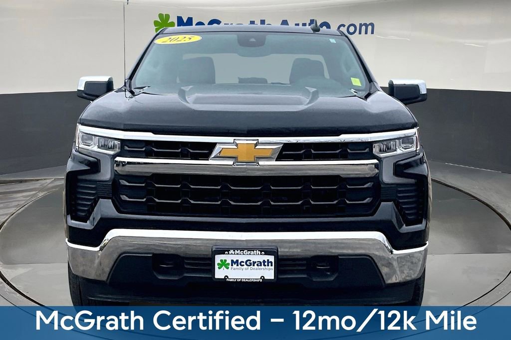 Used 2025 Chevrolet Silverado 1500 LT AWD/4WD image 2