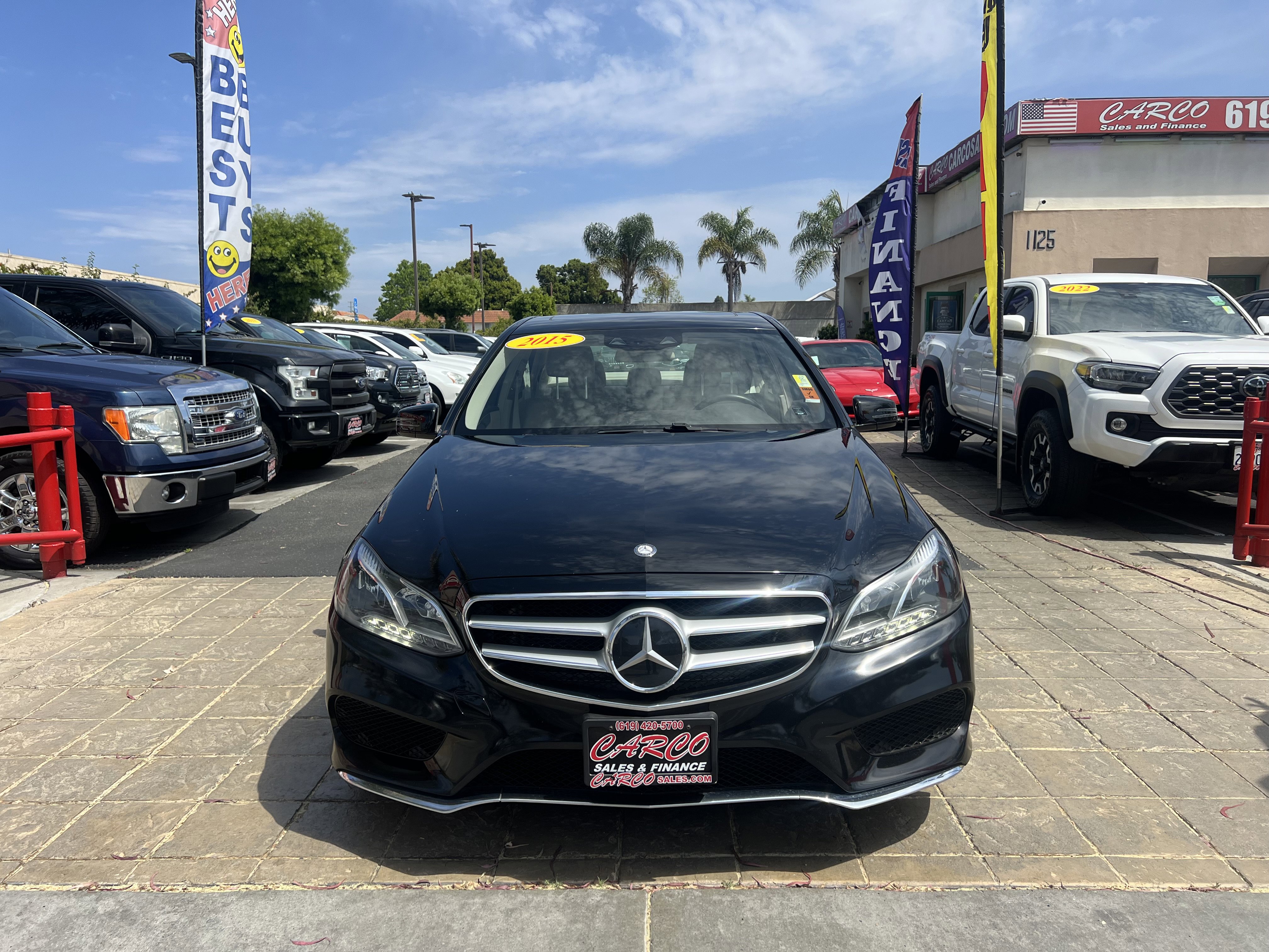 Used 2015 Mercedes-Benz E 400 Sedan w/ Driver Assistance Package image 3