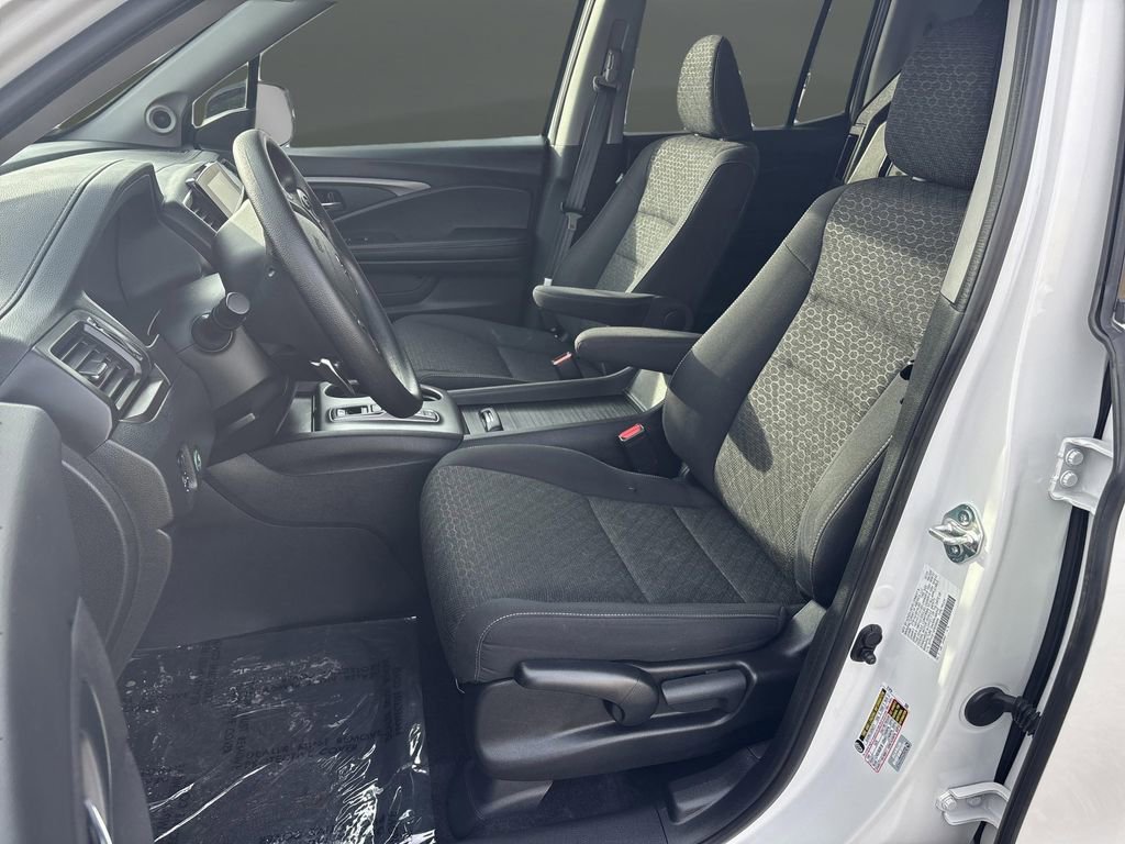 Certified 2023 Honda Ridgeline Sport image 4