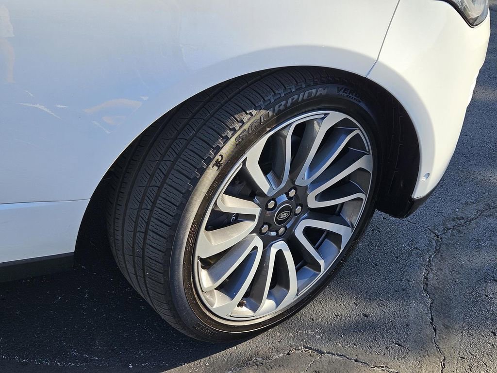 Used 2022 Land Rover Range Rover Westminster Edition image 6