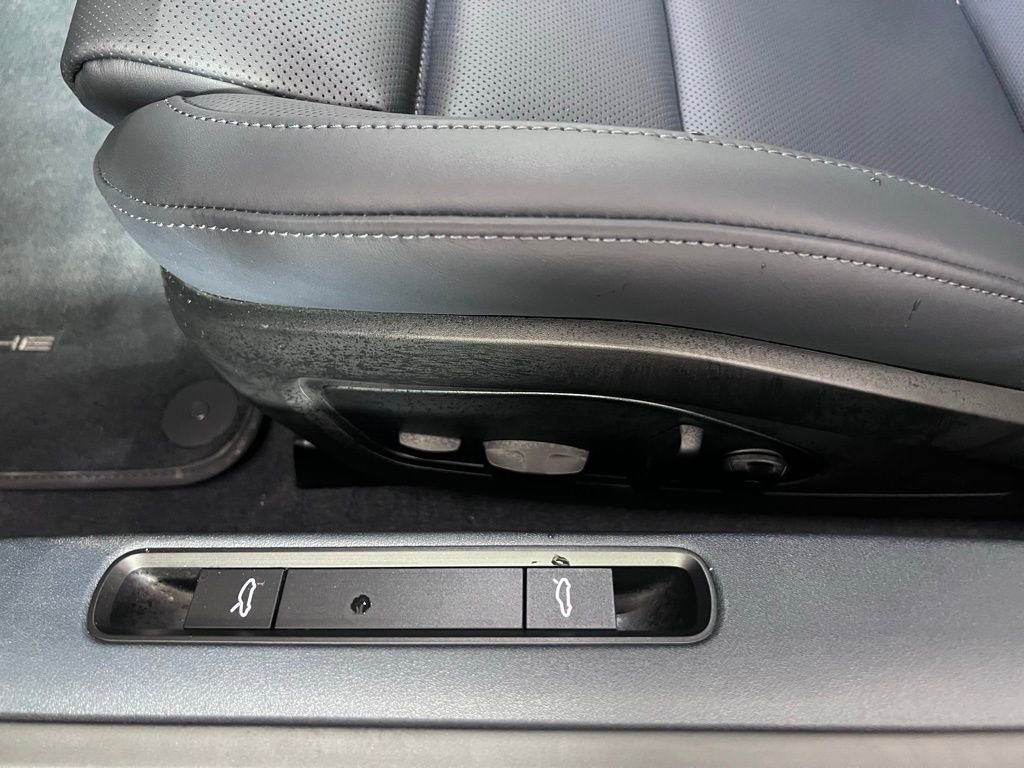 Certified 2026 Porsche 911 Carrera image 32