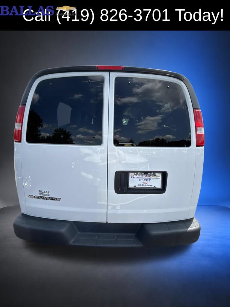 Certified 2018 Chevrolet Express 3500 LS RWD image 6