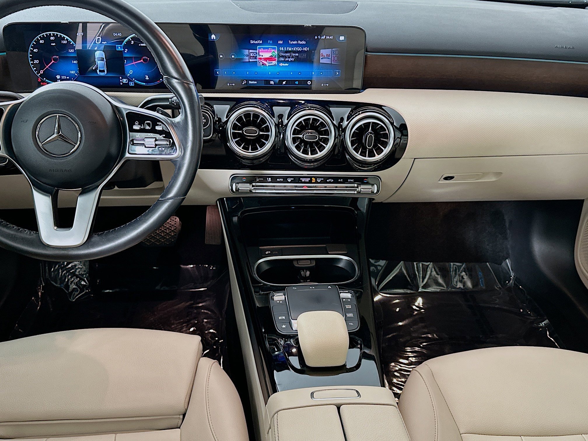 Used 2022 Mercedes-Benz A 220 4MATIC image 27