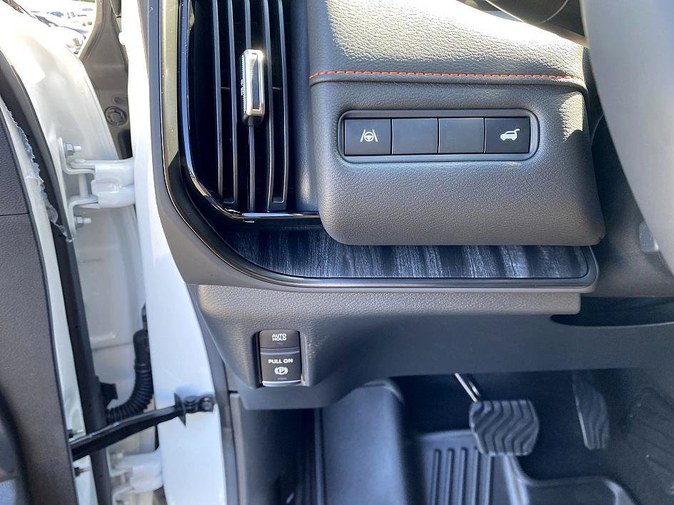 New 2026 Nissan Armada PRO-4X image 9