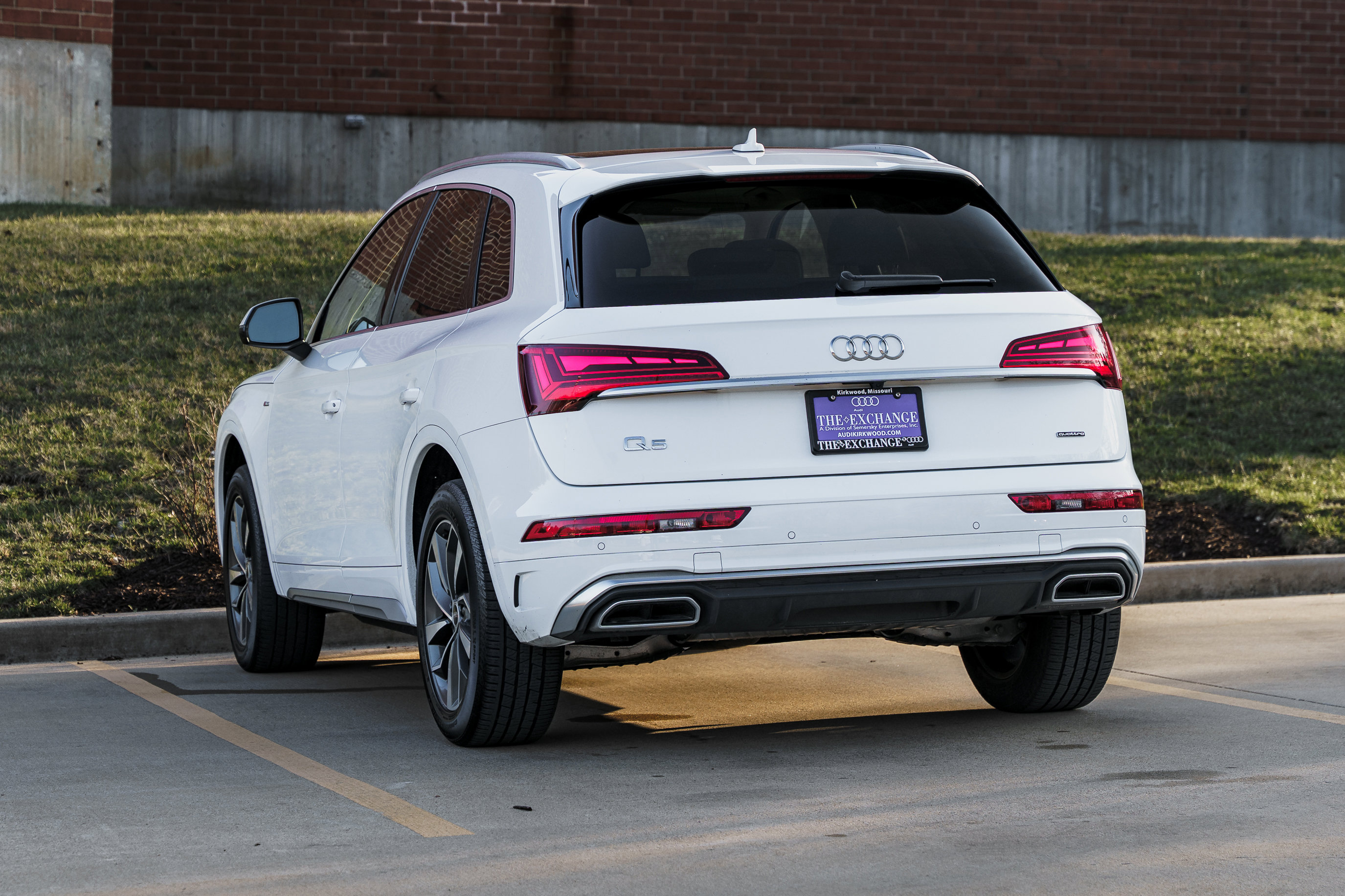 Certified 2023 Audi Q5 2.0T Premium w/ Convenience Package image 5