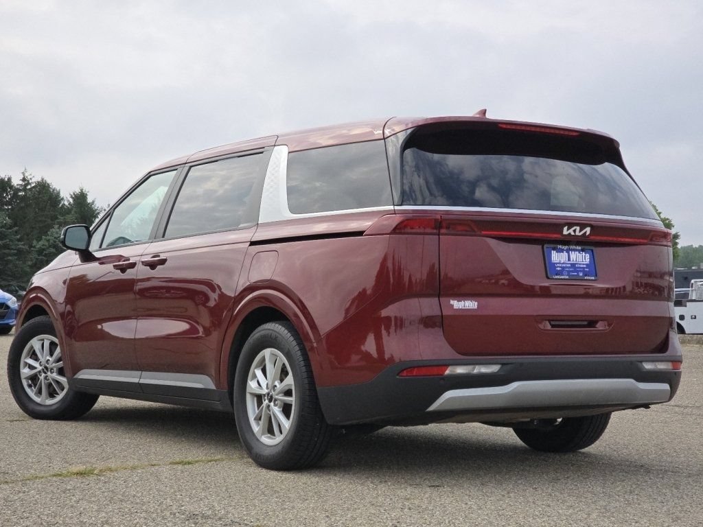 Used 2022 Kia Carnival LX FWD image 17