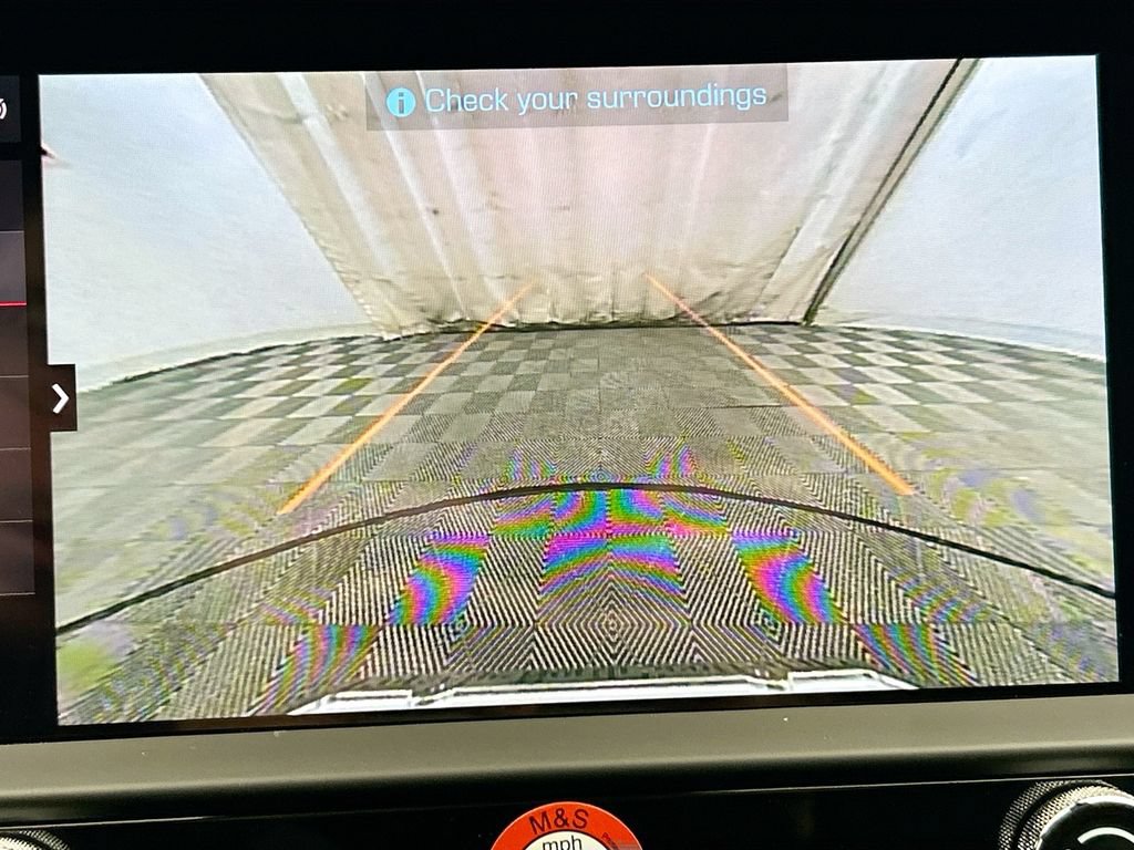 Used 2026 Porsche Macan AWD/4WD image 18