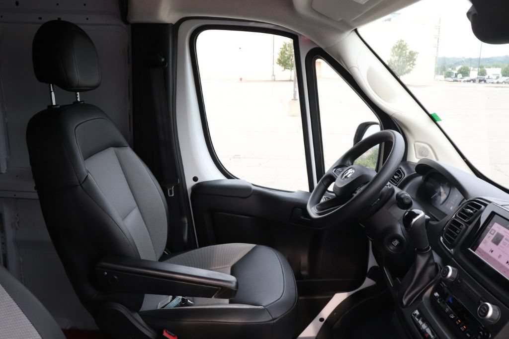 Used 2024 RAM ProMaster 2500 FWD image 11
