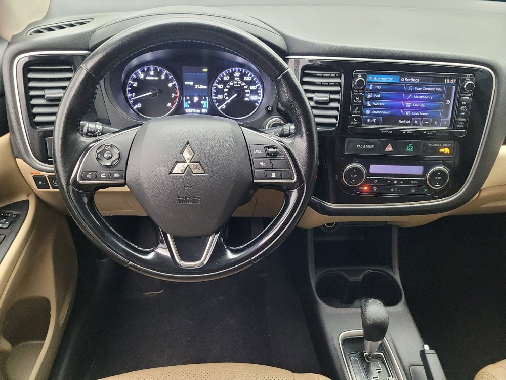 Used 2016 Mitsubishi Outlander SEL image 22