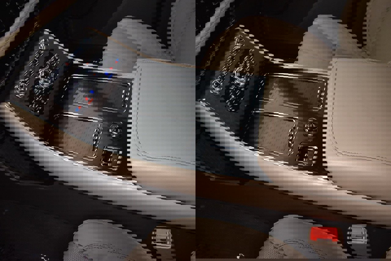 Certified 2023 Lincoln Aviator Reserve w/ Elements Package Plus image 32