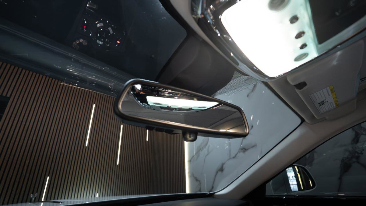 Used 2017 Rolls-Royce Ghost image 30