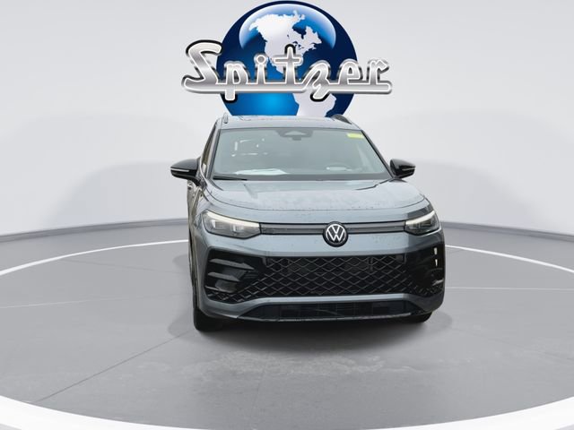 New 2026 Volkswagen Tiguan SE R-Line FWD image 7