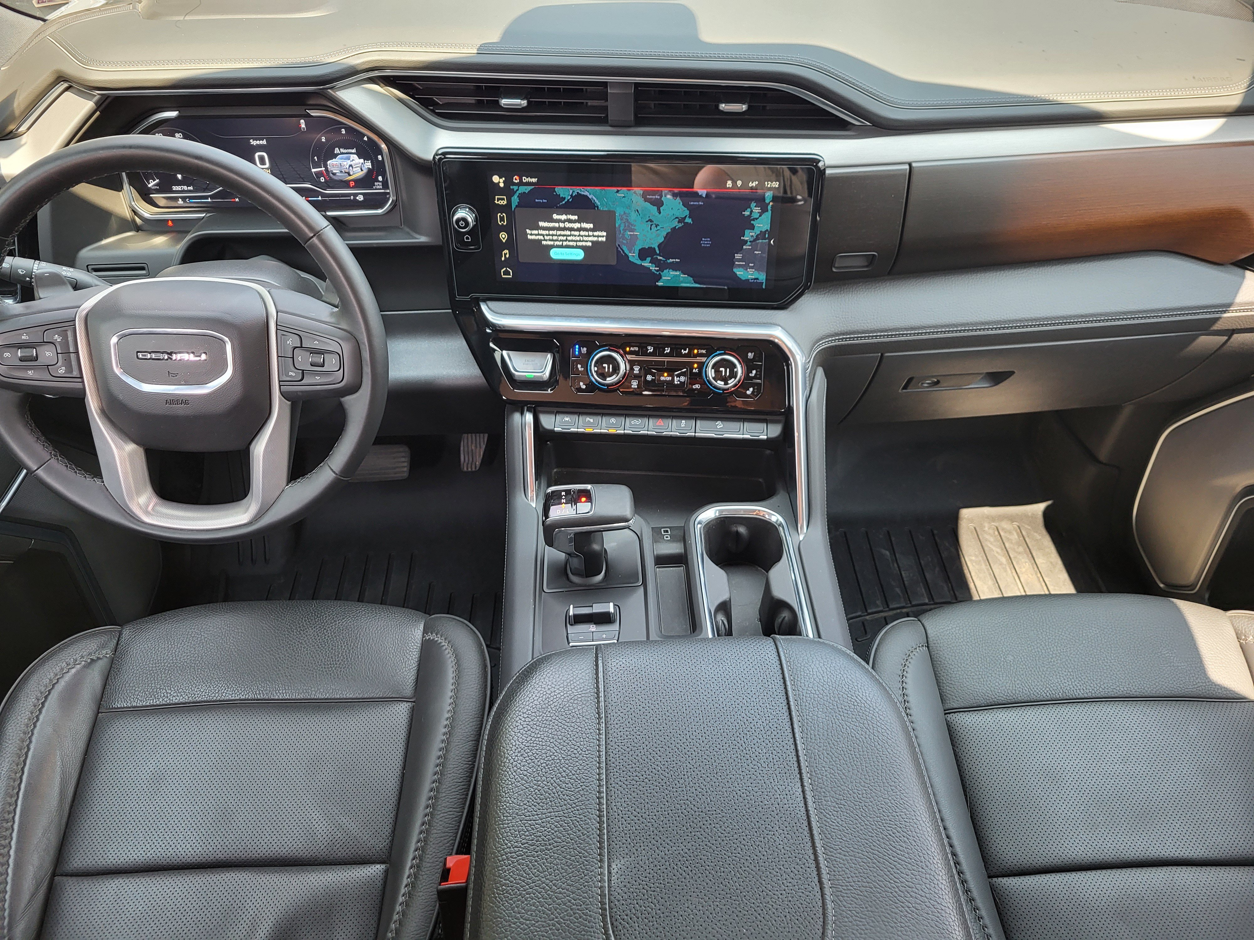Used 2025 GMC Sierra 1500 Denali AWD/4WD image 23