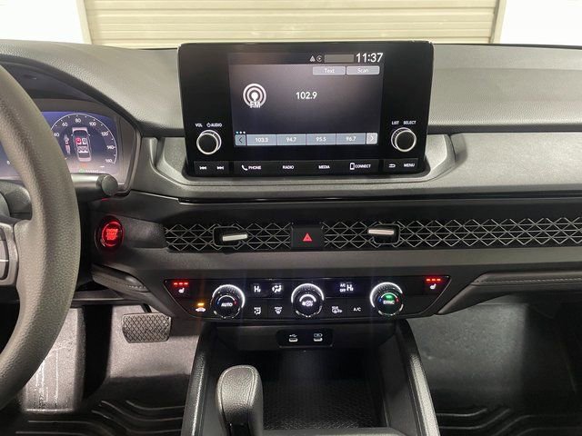 Used 2023 Honda Accord EX image 16