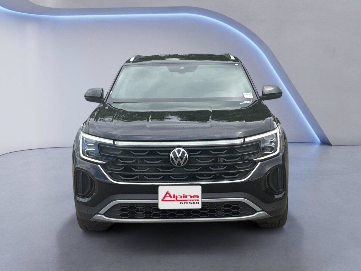 Used 2025 Volkswagen Atlas Cross Sport SE AWD/4WD image 8