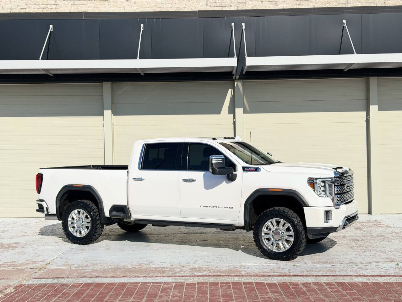 Used 2021 GMC Sierra 2500 Denali w/ Denali Ultimate Package AWD/4WD image 1
