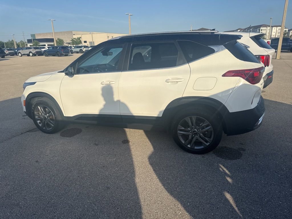 Used 2023 Kia Seltos S image 6