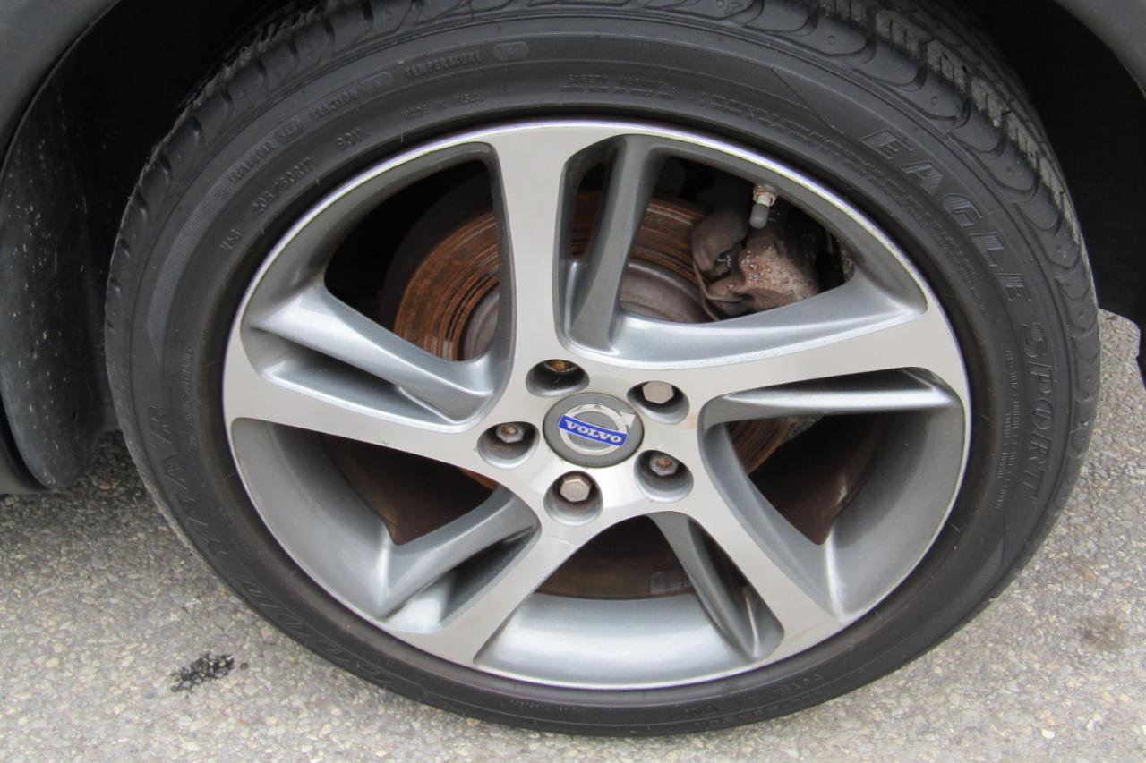 Used 2013 Volvo C30 T5 image 32