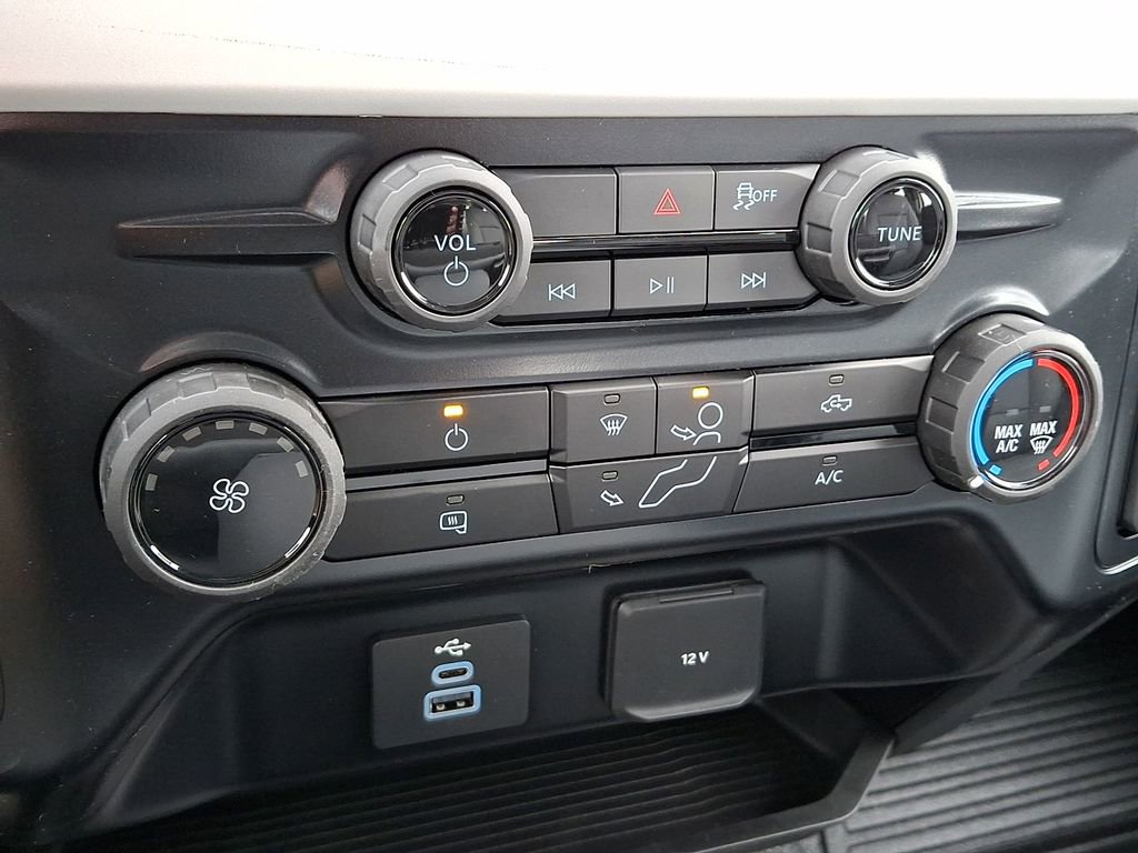 New 2026 Ford F250 XL w/ XL Chrome Package image 7