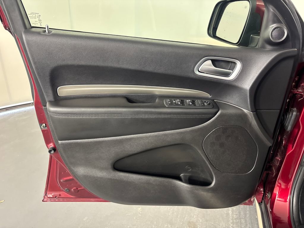 Used 2020 Dodge Durango SXT w/ 3rd Row Seating Group image 25