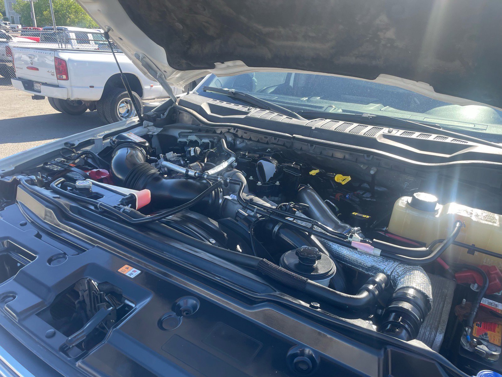 Used 2017 Ford F250 Lariat w/ Lariat Ultimate Package image 16