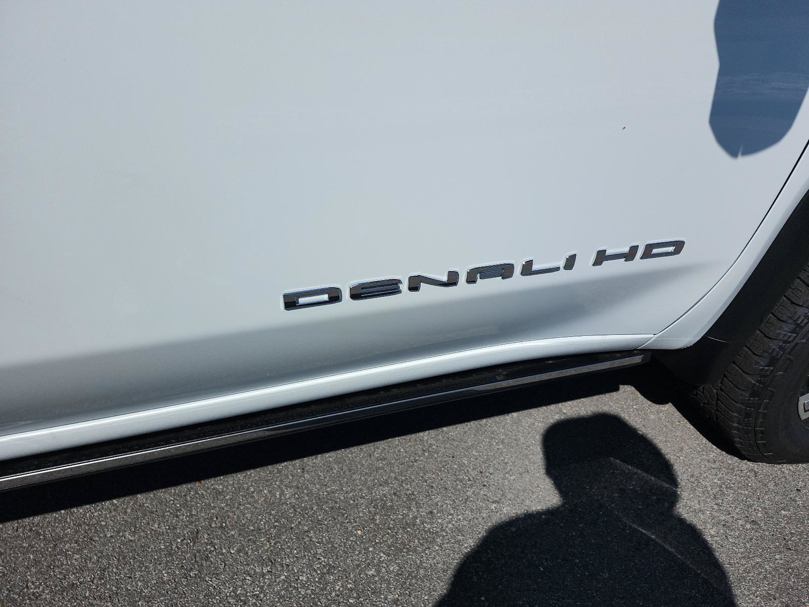 New 2026 GMC Sierra 2500 Denali w/ Denali Reserve Package AWD/4WD image 5
