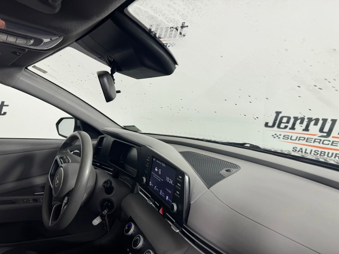 Used 2025 Hyundai Elantra SE image 27