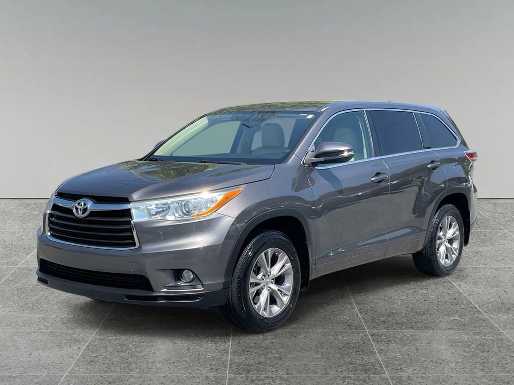 Used 2014 Toyota Highlander Plus AWD/4WD image 1
