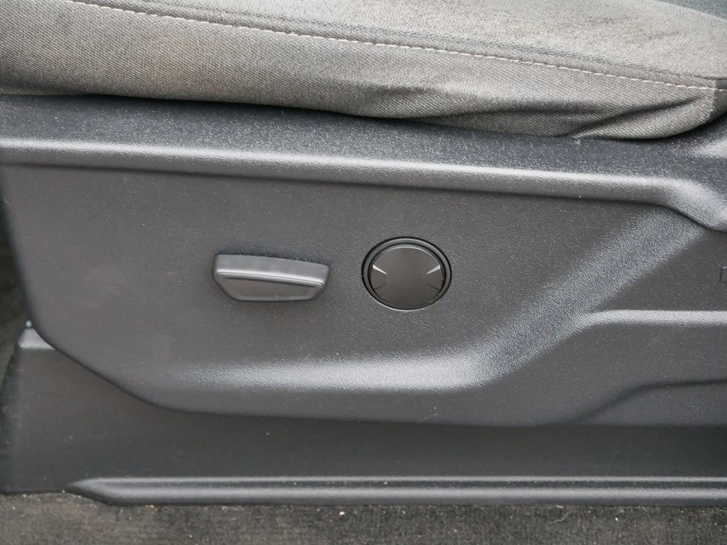 Used 2022 Ford F150 XLT w/ Equipment Group 301A Mid image 4