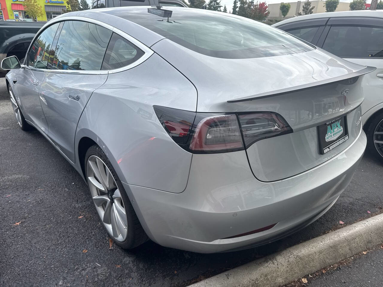 Used 2018 Tesla Model 3 Long Range image 4