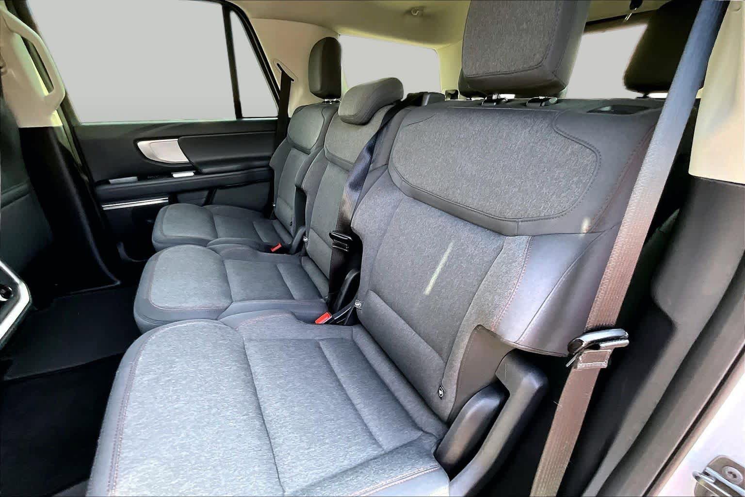 Used 2025 Ford Expedition Active RWD image 21