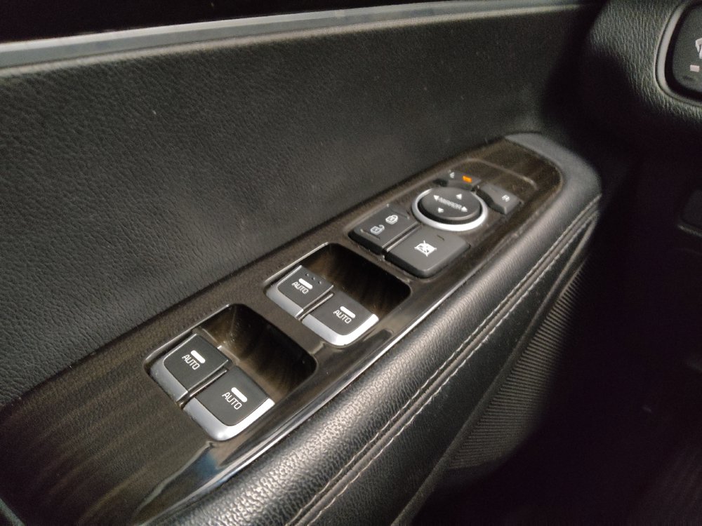 Used 2020 Kia Sorento LX AWD/4WD image 27