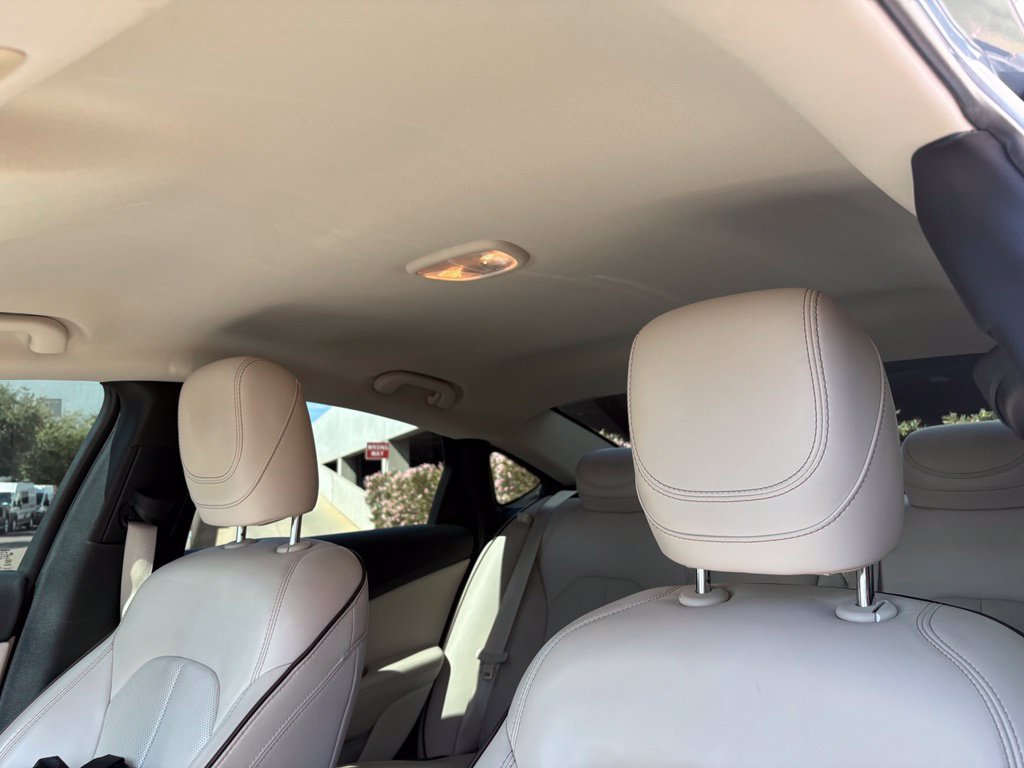 Used 2015 Chrysler 200 C w/ Navigation & Sound Group I FWD image 9