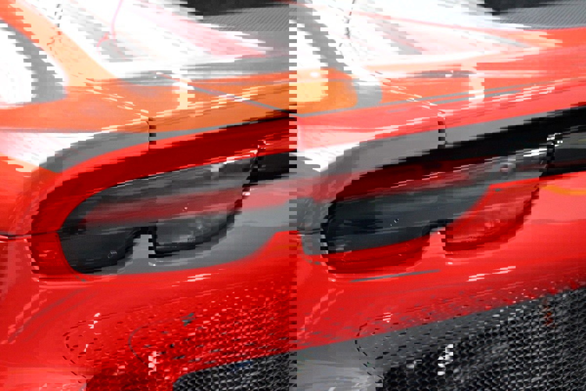 Used 2025 Ferrari 296 GTS image 35