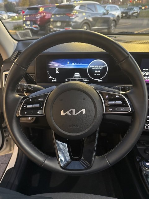 Certified 2024 Kia Seltos X-Line image 11