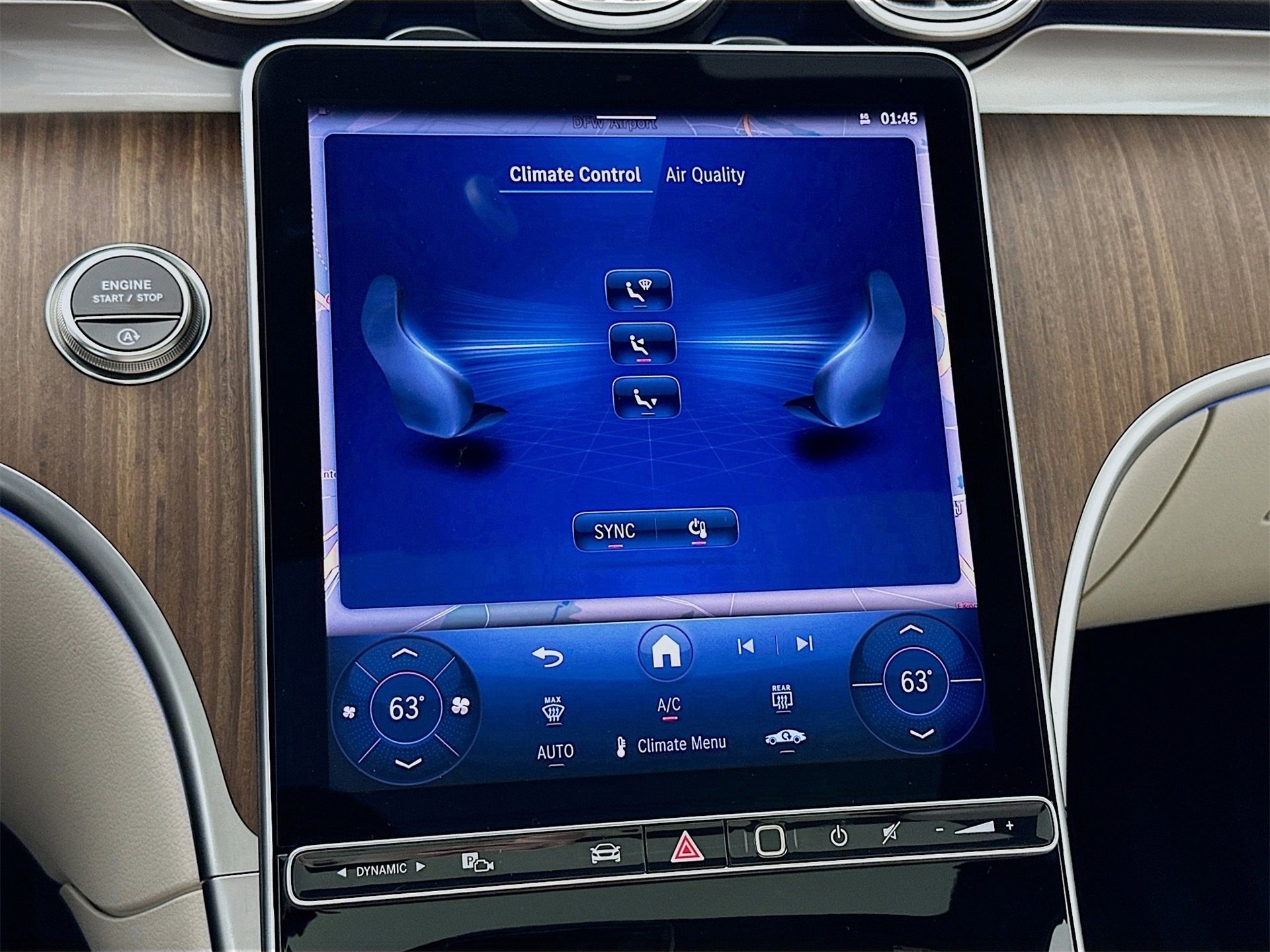 Used 2025 Mercedes-Benz C 300 Sedan image 17