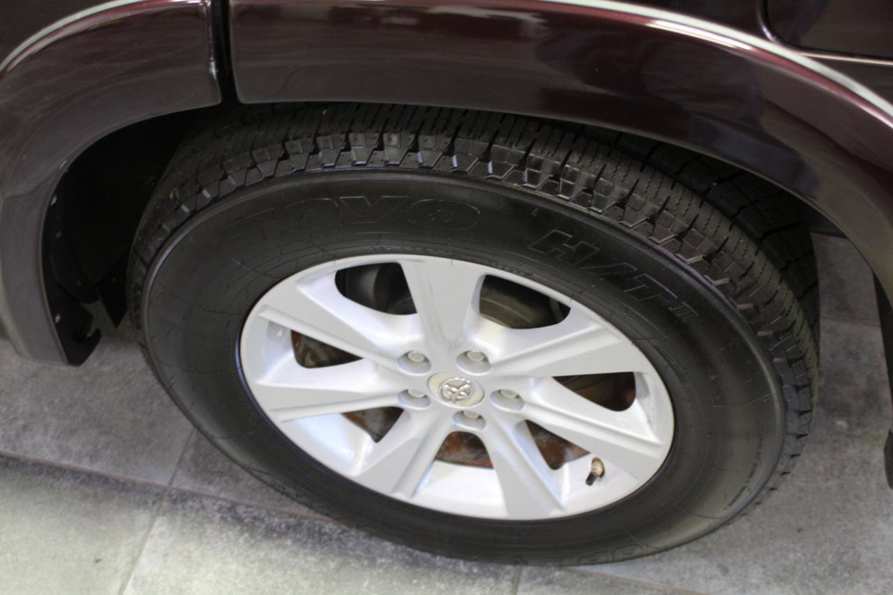 Used 2013 Toyota Highlander SE FWD image 32
