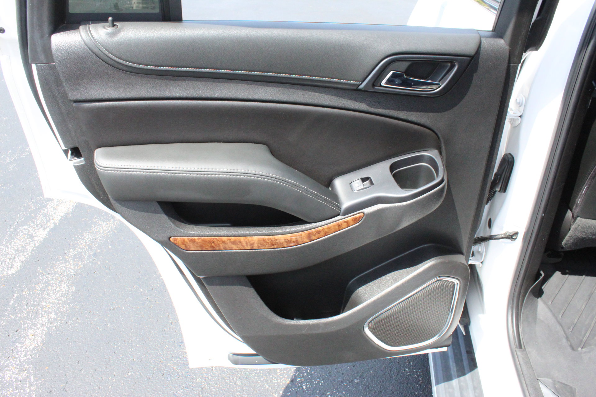 Used 2019 Chevrolet Tahoe Premier RWD image 27